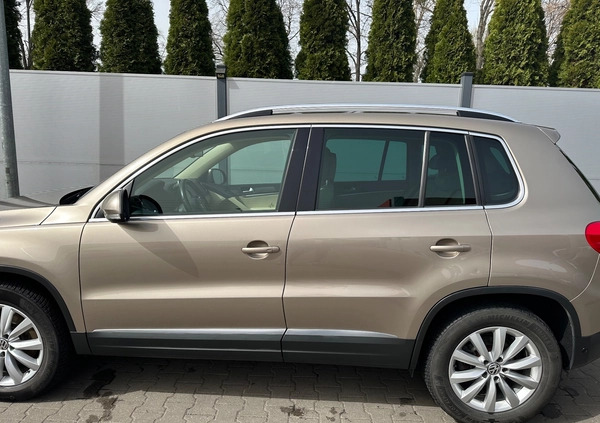 Volkswagen Tiguan cena 59000 przebieg: 178000, rok produkcji 2013 z Strzelin małe 379